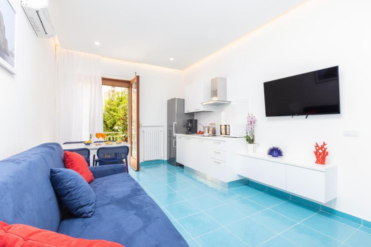 Yourhome - Blu Oltre ซอร์เรนโต ภายนอก รูปภาพ